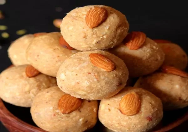 Besan Laddu 250 Gm