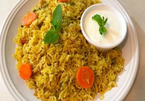 Biryani With Curd