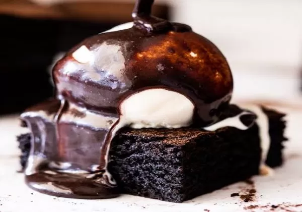 Brownie With Ice Cream 