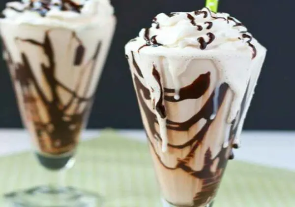 Cold Coffee With Icecreem