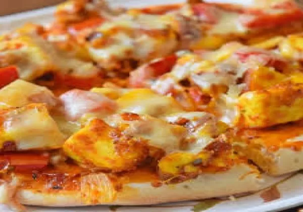 Veg Paneer With Sweet Corn Pizza 2pcs