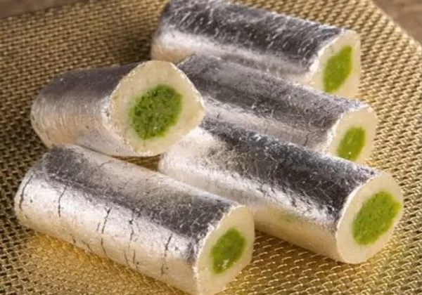 Kaju Roll 