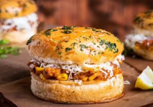 Tickle Pickle Burger 