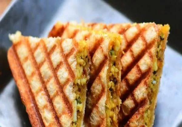 Paneer Club Sandwich 