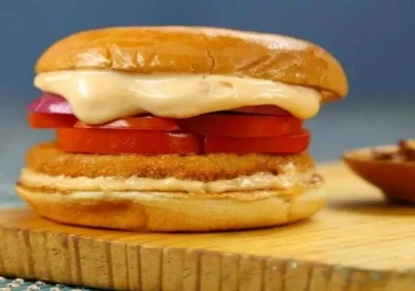 Paneer Cheese Burger
