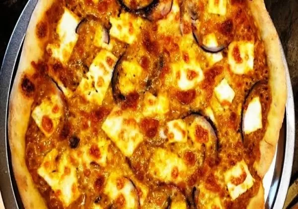Paneer Tikka Pizza 
