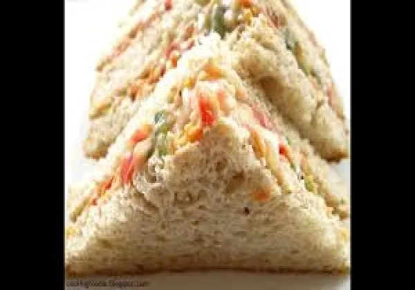 Garlic Cheese Chutney Sandwich Regular 
