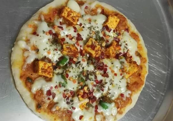 Tandori Panner Tikka Pizza 