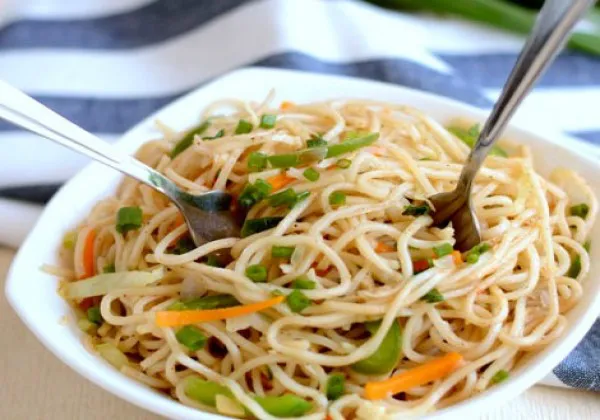Veg Schezwan Noodles
