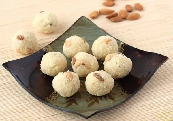 White Dryfruit Laddu 250gm