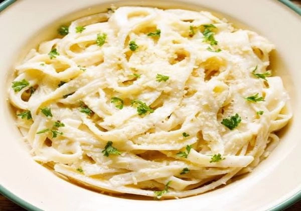 White Sauce Pasta
